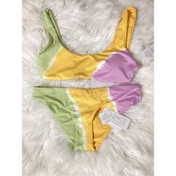 New. L*SPACE tie dye bikini set. L-top/M-bottom. Retails $198 - Picture 6 of 7